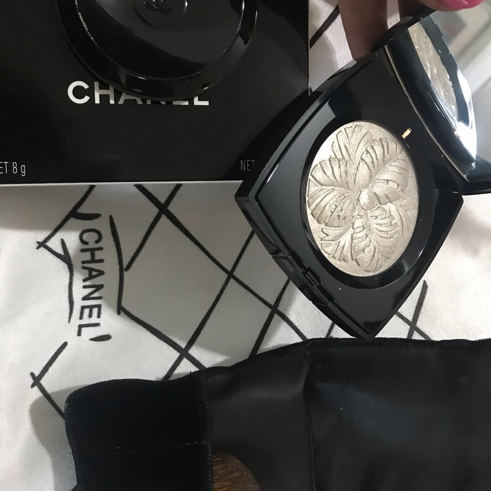 CHANEL HIGHLIGHTING POWDER limited edition